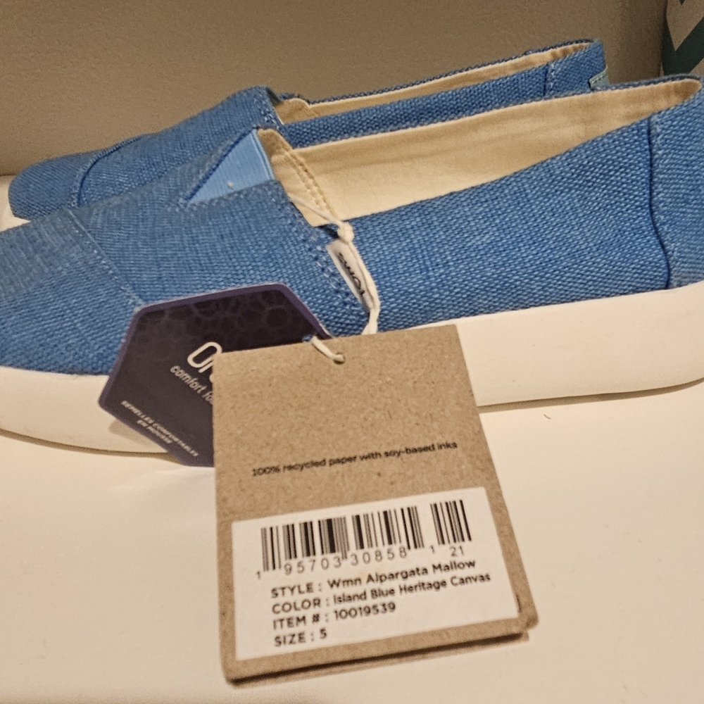 TOMS Blue Canvas Slip-On Sneakers - Picture 2 of 4